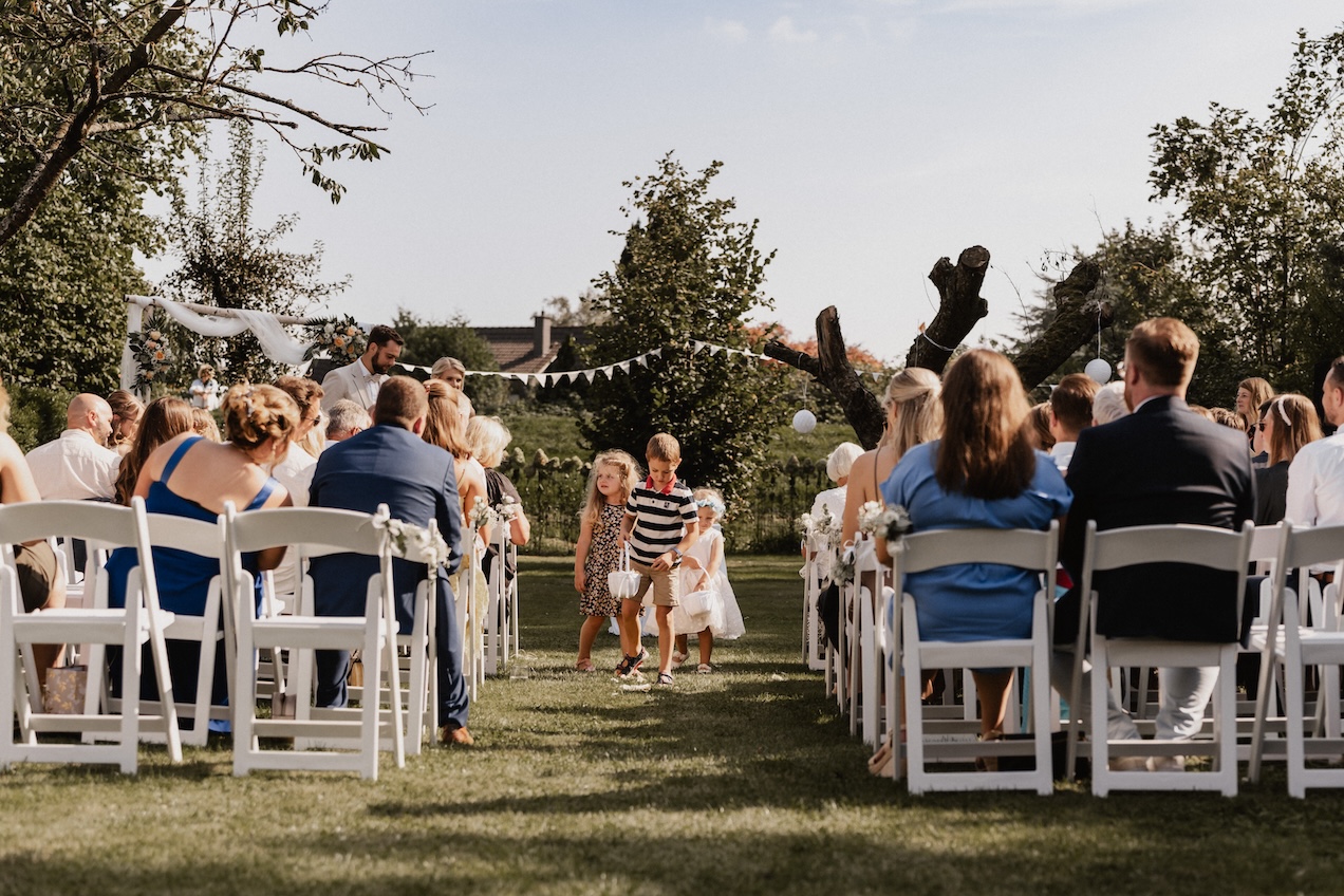 47_Freie_Trauung_Gartenhochzeit_Hamburg_Copyright_Sabrina_Biadacz
