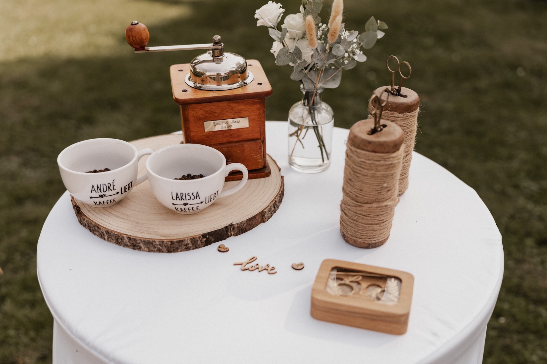 7_Freie_Trauung_Hamburg_Copyright_Sabrina_Biadacz Freie Trauung im Garten bei Hamburg